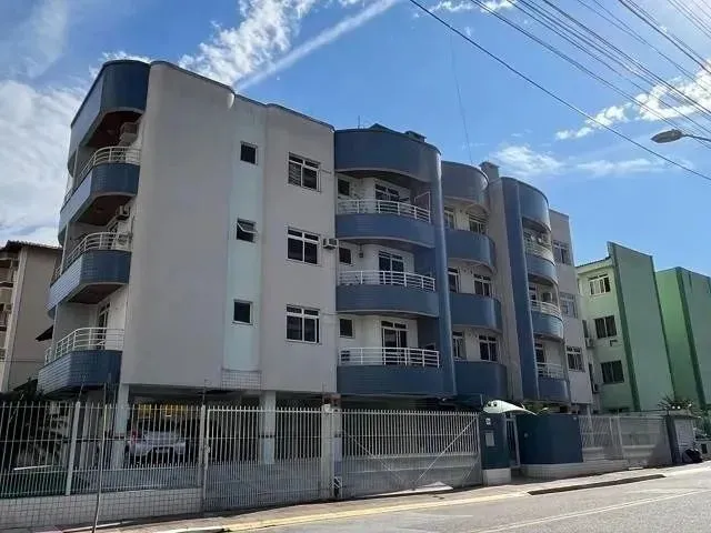 Imagem: Apartamento com Três Dormitórios e Sacada