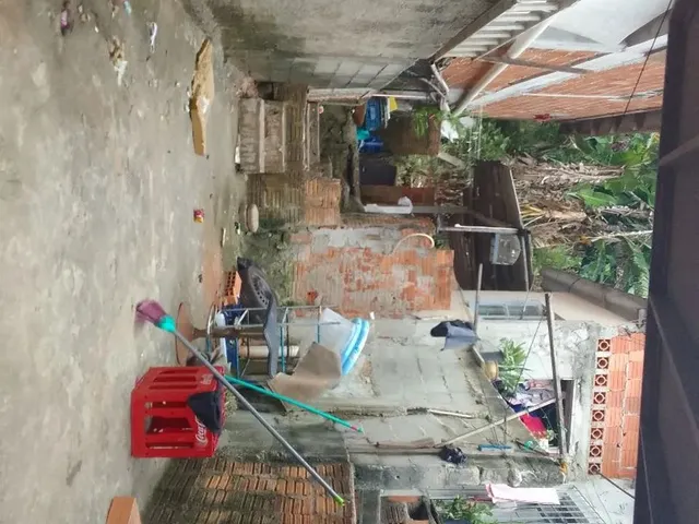 Imagem 2: Vende-Se Casa com Terreno Tem Escritura Mais Quem Quiser Tem Que Medir Porque Não Medi