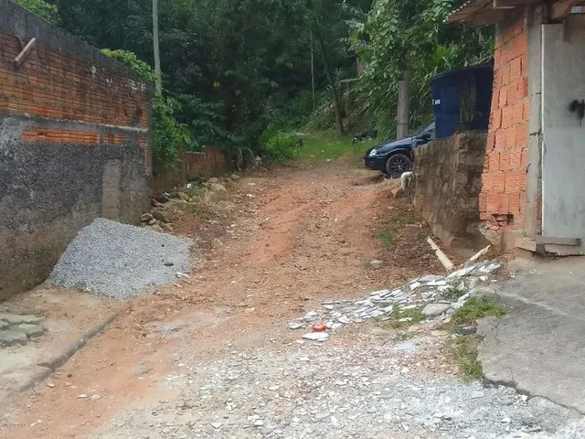 Imagem 5: Vende-Se Casa com Terreno Tem Escritura Mais Quem Quiser Tem Que Medir Porque Não Medi