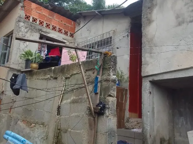 Imagem 8: Vende-Se Casa com Terreno Tem Escritura Mais Quem Quiser Tem Que Medir Porque Não Medi