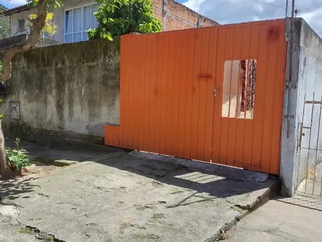 Imagem 5: Casa com 2Dormtorios e Mais Uma Kitnet no Terreno Bairro Morar Bem Sao Jose -Sc