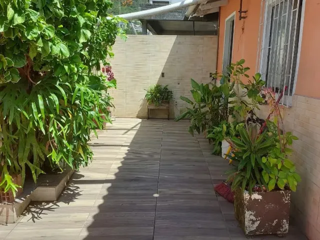 Imagem 2: Casa com 2Dormtorios e Mais Uma Kitnet no Terreno Bairro Morar Bem Sao Jose -Sc
