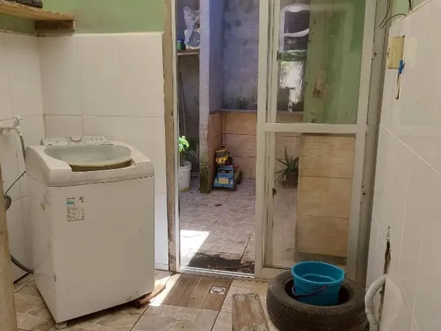 Imagem 6: Casa com 2Dormtorios e Mais Uma Kitnet no Terreno Bairro Morar Bem Sao Jose -Sc