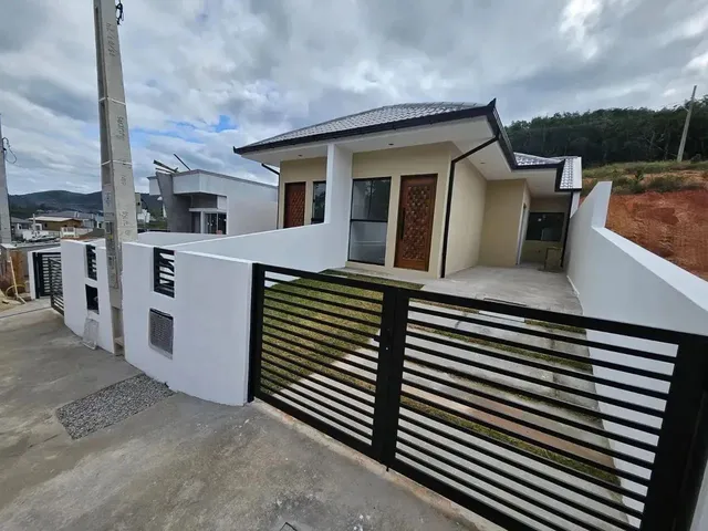 Imagem 4: A/ Casa 2 Dormitórios Sendo 1 Suíte no Bairro Forquilhas - São José