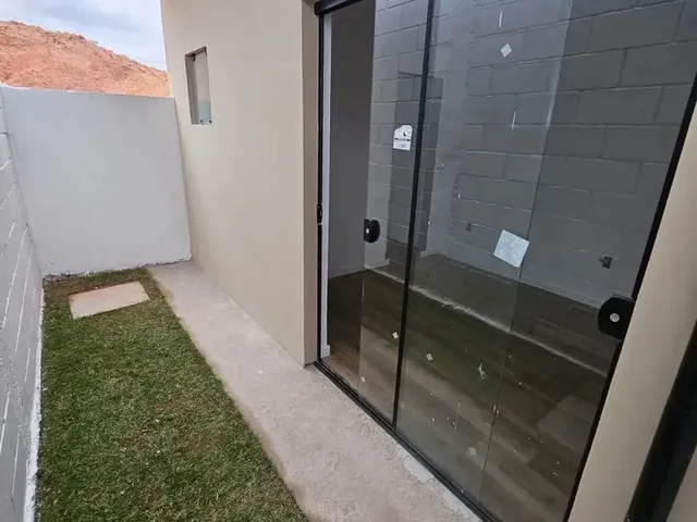 Imagem 5: A/ Casa 2 Dormitórios Sendo 1 Suíte no Bairro Forquilhas - São José