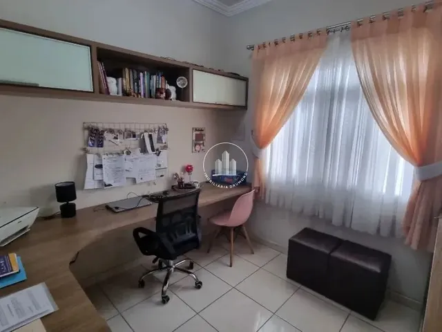 Imagem 3: Casa 3 Quartos com Piscina, 194 M²- Real Parque