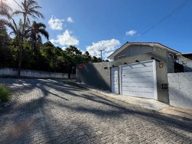 Imagem: Casa em Palhoça Próximo a Pedra Branca
