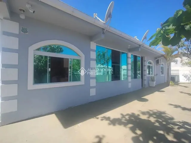 Imagem: Casa de Esquina a Aproximadamente 250 Metros