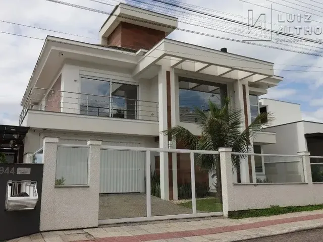 Imagem: Casa À Venda, 3 Quartos com 3 Suítes