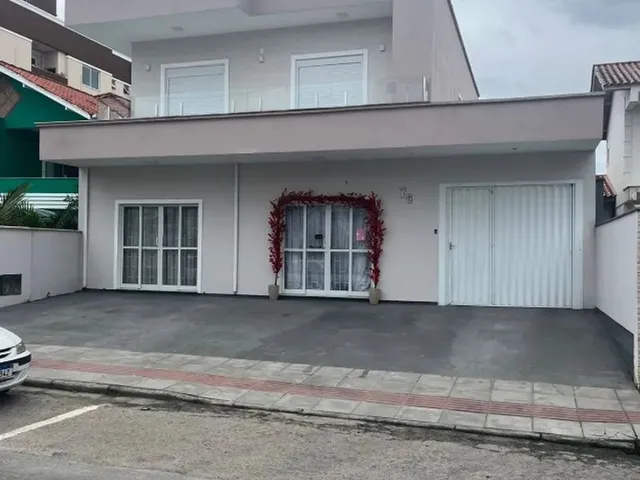 Imagem 1: Casa com Duas Salas/Lojas Comerciais no Pagani