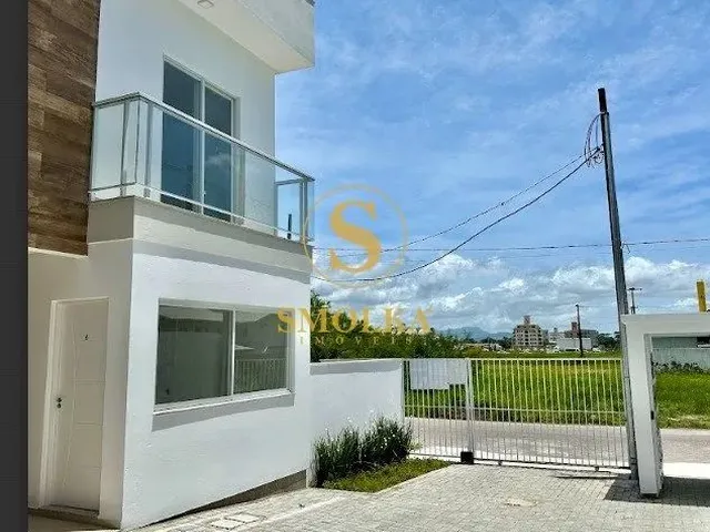 Imagem: Casa em Condominio com 2 Suites, Financiável