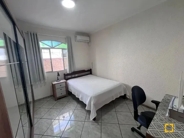 Imagem 12: Casa À Venda com 3 Dormitórios no Centro de Palhoça/Sc