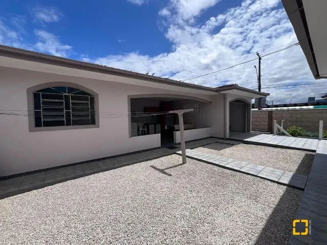 Imagem 2: Casa À Venda com 3 Dormitórios no Centro de Palhoça/Sc