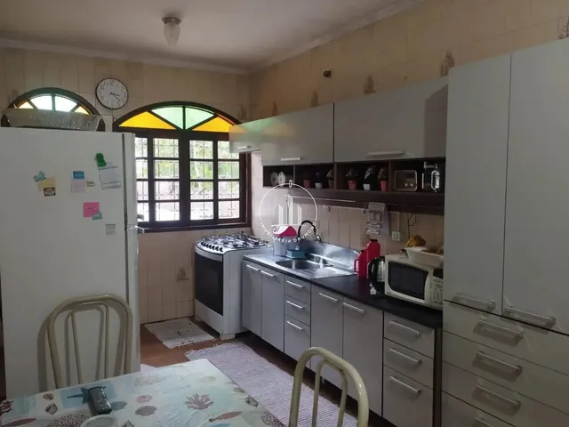 Imagem 5: Casa 4 Quartos com 1 Suíte e 100M² - Centro