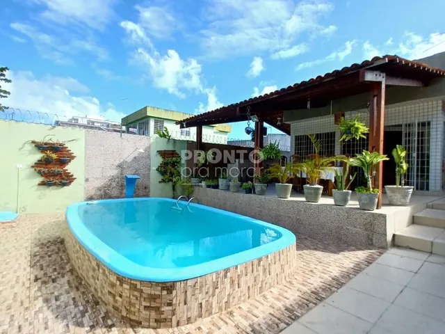 Imagem: Casa com 4 quartos em Fragoso