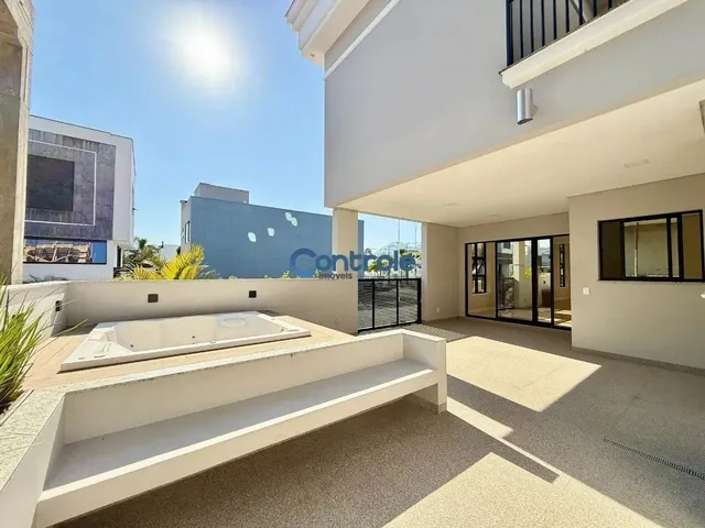 Imagem 2: Casa À Venda no Condomínio Costa do Sol com 3 Dormitórios (Sendo 1 Suíte), no Bairro