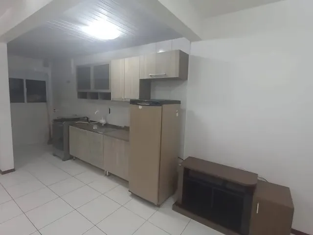 Imagem: O apartamento possui 2 Dormitórios, 1 Banheiro, 1 Vaga na