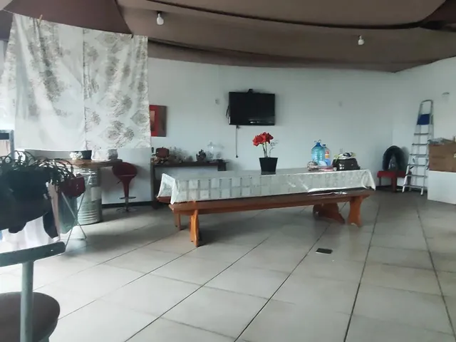 Imagem 2: Casa com Sala Comercial