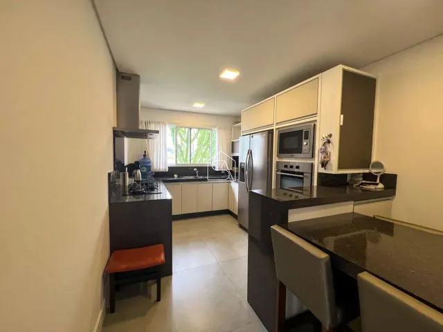 Imagem 10: Casa Térrea com 4 Dormitórios Sendo 3 Suítes, À Venda Pedra Branca - Palhoça Sc