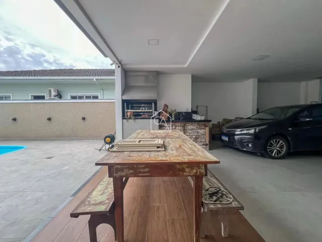 Imagem 2: Casa Térrea com 4 Dormitórios Sendo 3 Suítes, À Venda Pedra Branca - Palhoça Sc