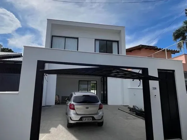Imagem: Casa Sobrado em Ponta de Baixo, São José/Sc