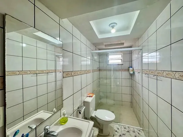 Imagem 13: Casa com 4 Dormitórios, Sendo 1 Suíte e Vaga de Garagem, em Flor de Nápolis, em São