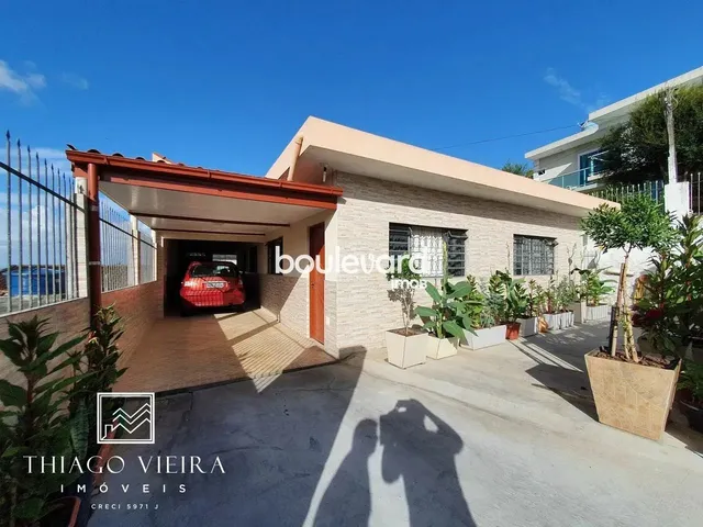 Imagem 1: Casa de 3 Dormitórios com Suíte + Casa de 2 Dormitórios