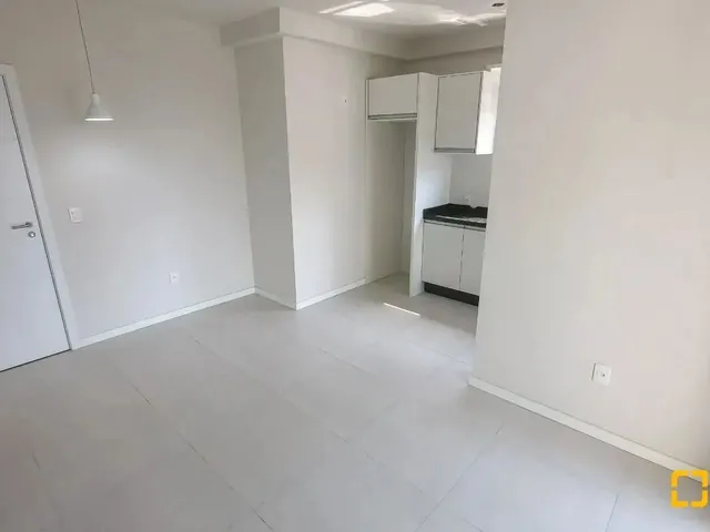 Imagem 11: Apartamento de 1 Dormitório com Suíte, Lavabo e Vaga À Venda no Centro de São José/Sc