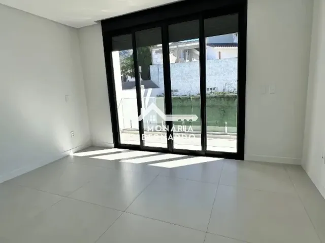 Imagem 8: Casa 3 Dormitórios, Sendo 3 Suítes no Pedra Branca