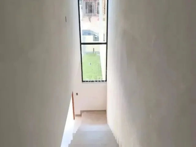 Imagem 4: Sobrado Novo, com 2 Dormitórios, Sendo 2 Suítes, de 81 M² Forquilhas - São José