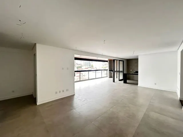 Imagem 9: Apartamento 4 Quartos e 4 Suítes no Centro