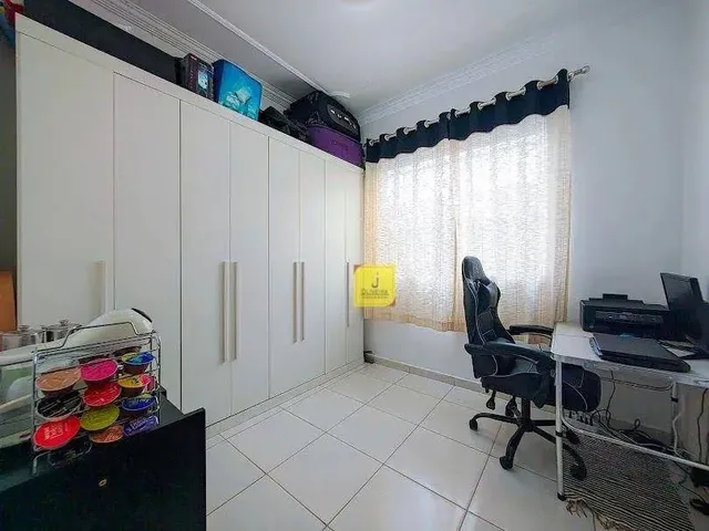 Imagem 2: Casa Individual e Linear no São Pedro, com 3 Quartos (Suíte), Quital e Área Gourmet