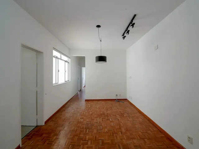 Imagem: Apartamento de Frente com 2 Quartos e Vaga