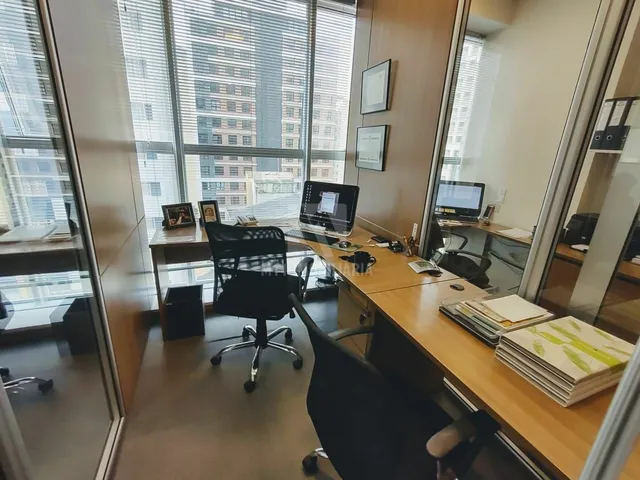Imagem 2: Sala comercial à venda no bairro Centro - Curitiba/PR