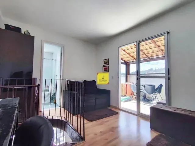 Imagem 8: Cobertura com 2 Salas, 2 Quartos, 2 Banheiros, Terraço e Garagem no Nova Califórnia