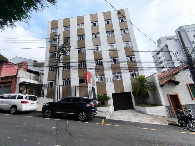 Imagem: Centro - 2 Quartos - Garagem - Próximo