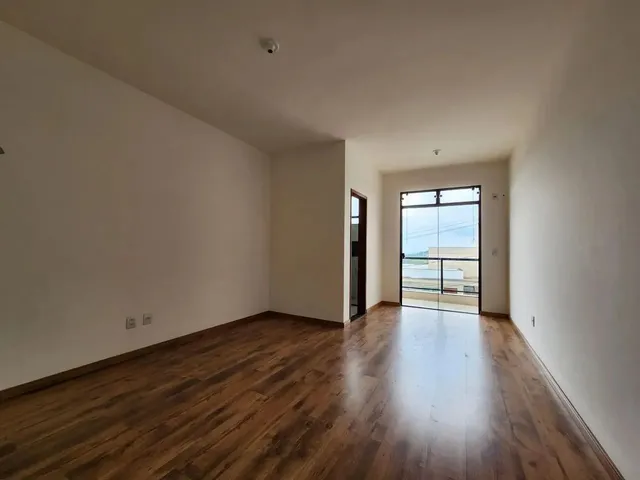 Imagem 8: Casa Duplex de 03 Quartos com Suíte no Aeroporto
