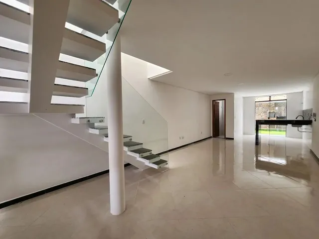 Imagem: Casa Duplex de 03 Quartos com Suíte no