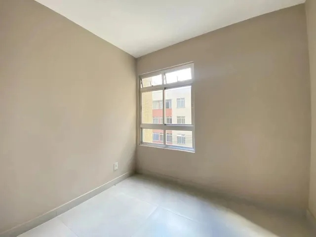 Imagem 11: Apartamento de 3 Quartos no Centro da Cidade