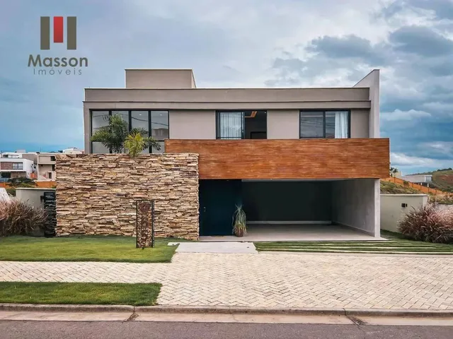 Imagem: Casa com 4 Quartos À Venda, 302 M² por