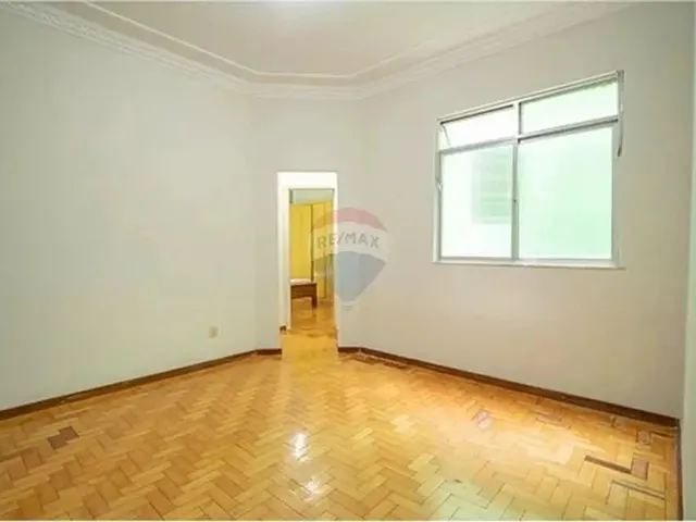 Imagem 12: Apartamento com 2 Quartos, Apenas 1 Lance de Escada, Sem Garagem