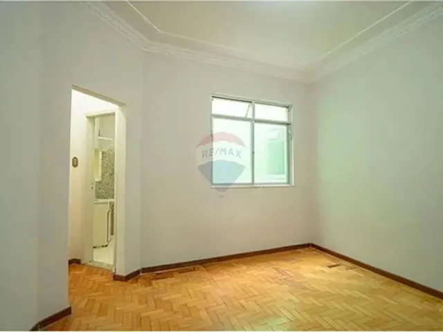 Imagem 4: Apartamento com 2 Quartos, Apenas 1 Lance de Escada, Sem Garagem