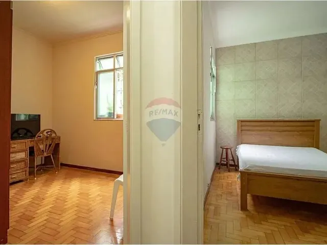 Imagem 2: Apartamento com 2 Quartos, Apenas 1 Lance de Escada, Sem Garagem
