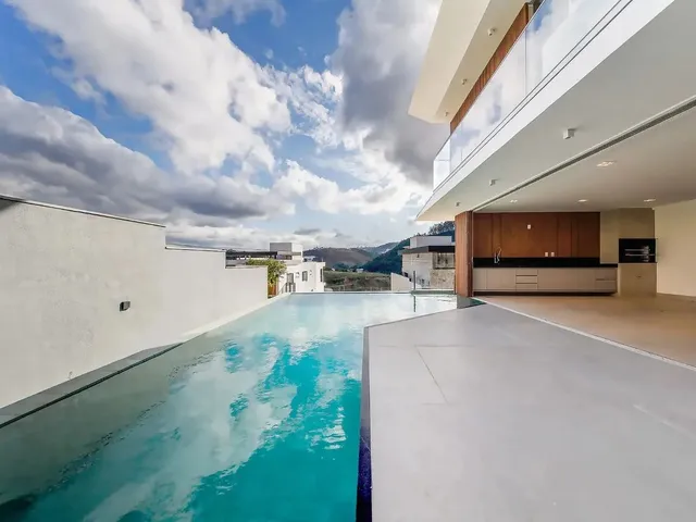Imagem: Casa com Piscina Integrada À Área Gourmet