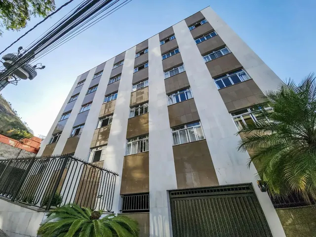 Imagem 13: 2 Quartos Prático e com Vaga no Centro para Venda