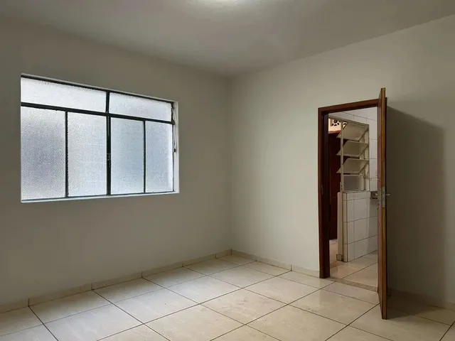 Imagem: 3 Quartos Reformado na Principal Avenida