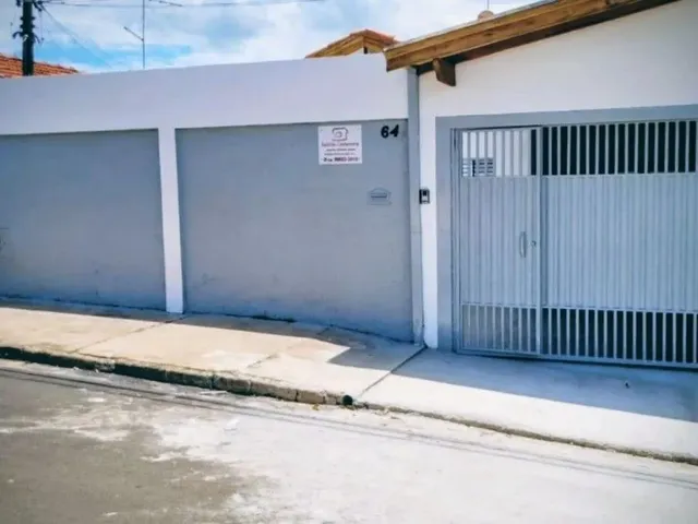 Imagem: Vendo Ótimo Imóvel a Uma Quadra da Rua