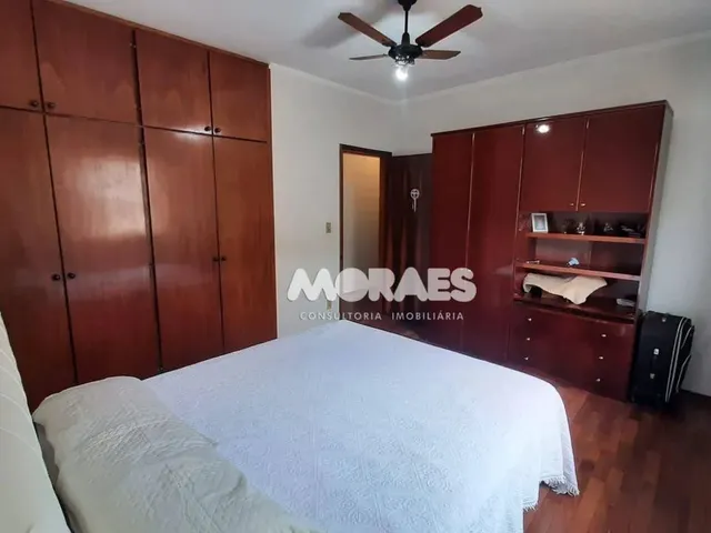 Imagem 8: Casa com 3 Quartos (1 Suíte), 4 Vagas À Venda, 119 M² por R$...