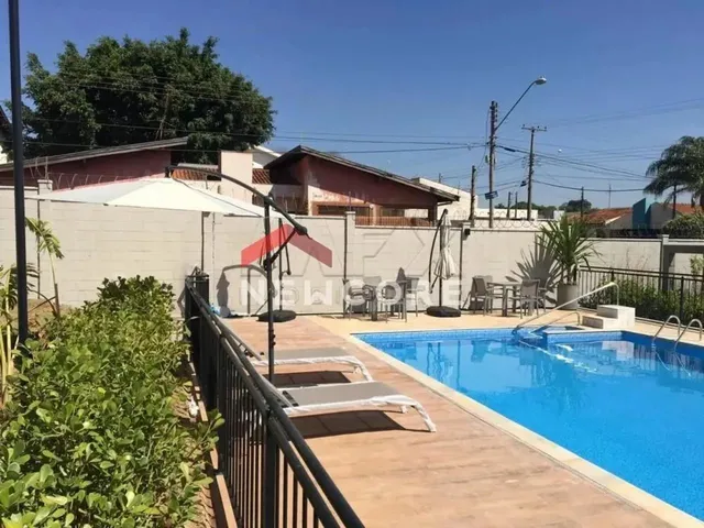 Imagem: O apartamento possui 2 Dormitórios, 1 Banheiro, 1 Vaga na