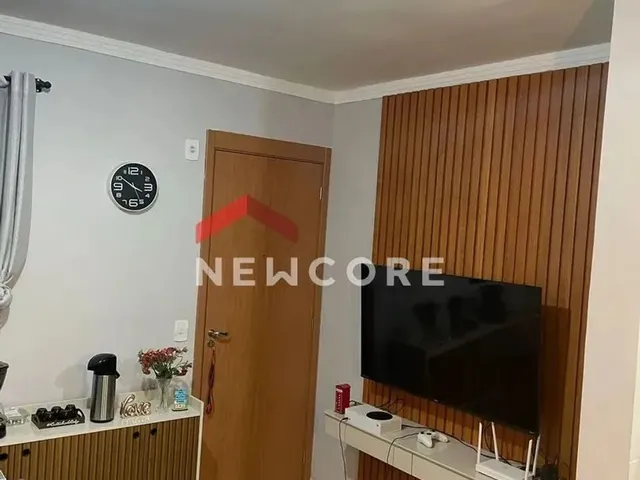 Imagem: O apartamento possui 2 Dormitórios, 1 Banheiro, 1 Vaga na